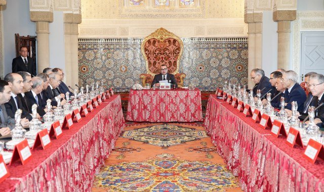 S.M le Roi préside à Tanger un Conseil des ministres