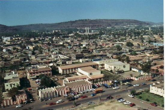 Mali : Attaque contre un site touristique de luxe près de Bamako
