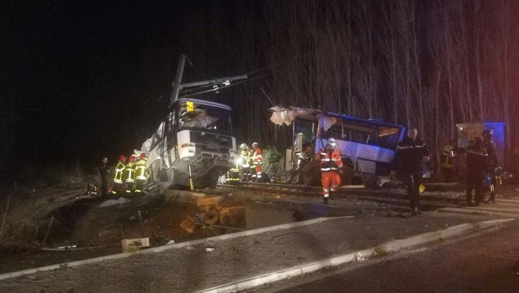 Collision entre un train et un bus scolaire dans les Pyrénées : le bilan passe à six morts
