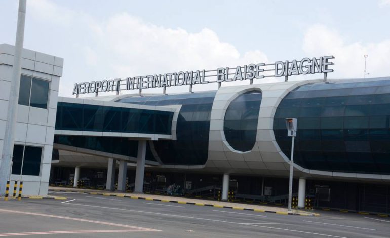 Nouvel aéroport de Dakar : Elle accouche en plein vol !