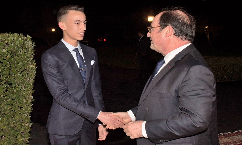 Moulay Hassan préside un dîner offert par le Roi en l'honneur de François Hollande