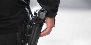Tiznit: Un policier contraint d'utiliser son arme pour arrêter trois criminels présumés