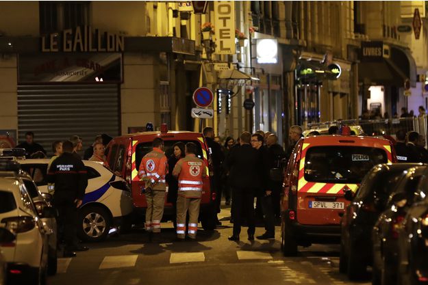 Un mort et 4 blessés dans une attaque au couteau à Paris : Le parquet antiterroriste saisi