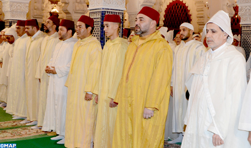 Le Roi préside une veillée religieuse en commémoration de Laylat Al-Qadr