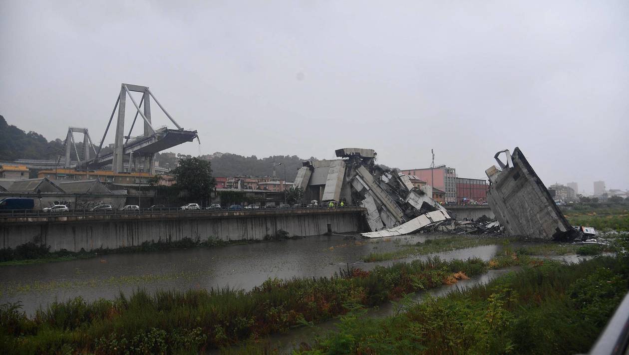 Italie: Au moins 30 morts dans l'effondrement d'un viaduc autoroutier à Gênes