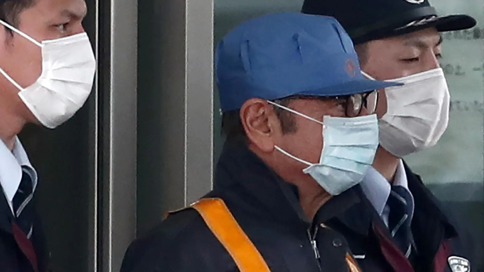 Carlos Ghosn a quitté la prison de Tokyo après plus de 100 jours de détention