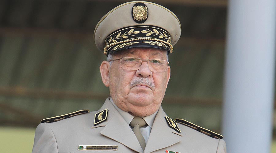 Algérie : Bensalah président par intérim, l’armée en embuscade