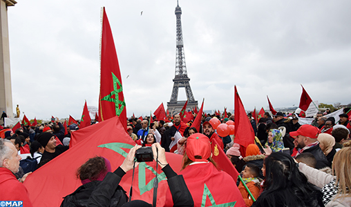 Paris : Les Marocains d'Europe manifestent pour dénoncer la profanation du drapeau national