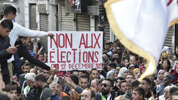 Algérie : Vote sous haute tension pour désigner le successeur de Bouteflika