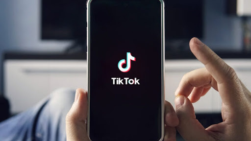 Microsoft en pourparlers pour acquérir les opérations américaines de TikTok