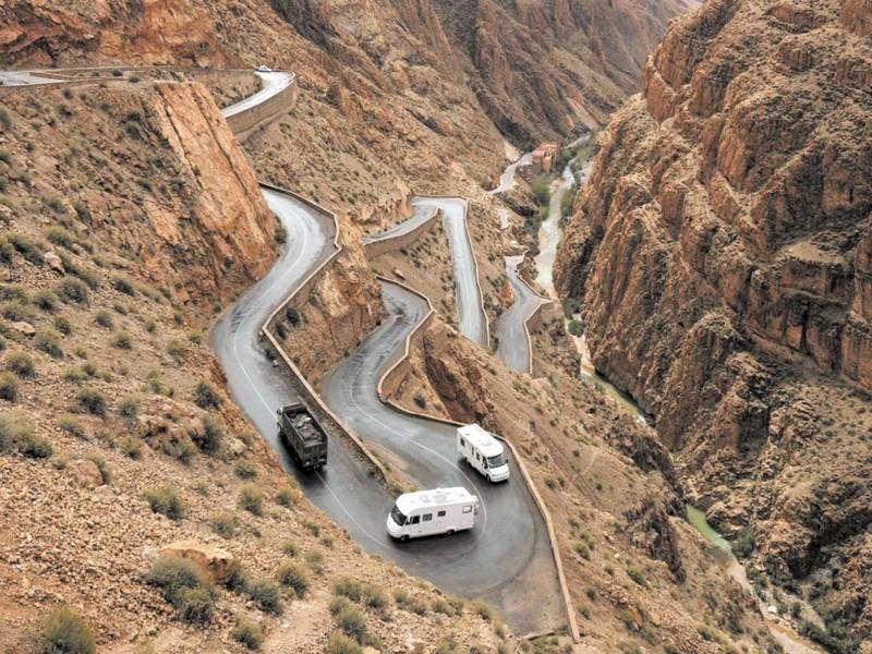 Le ministre de l’Equipement et du Transport examine les projets de création de tunnels reliant Marrakech et Ouarzazate