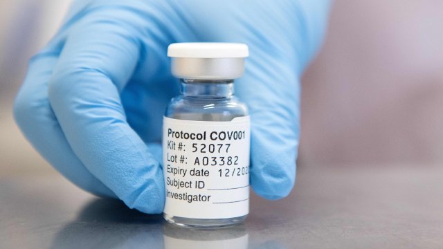 Covid-19 : Le vaccin AstraZeneca/Oxford autorisé au Royaume-Uni