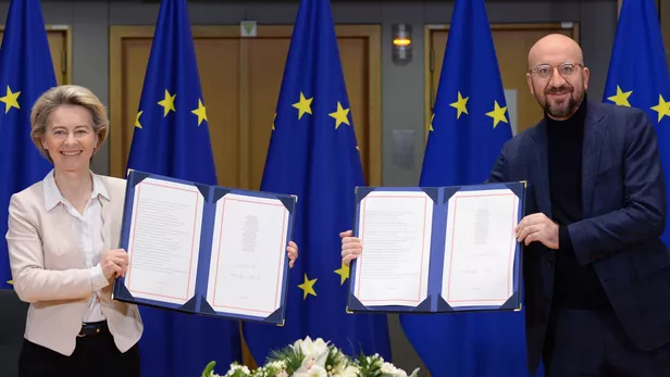 L'accord post-Brexit signé par les dirigeants de l'UE