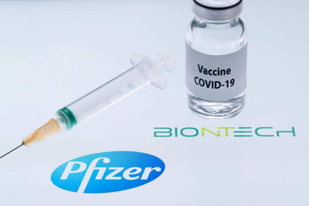 Variants britannique et sud-africain de la Covid-19 : Pfizer et BioNTech jugent leur vaccin efficace