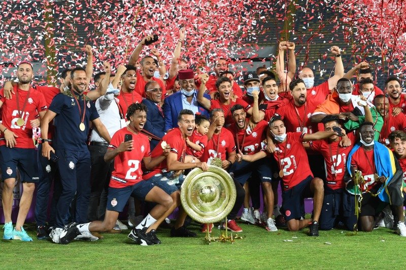 Botola Pro D1 “Inwi”: Le Wydad reçoit le trophée du champion du Maroc