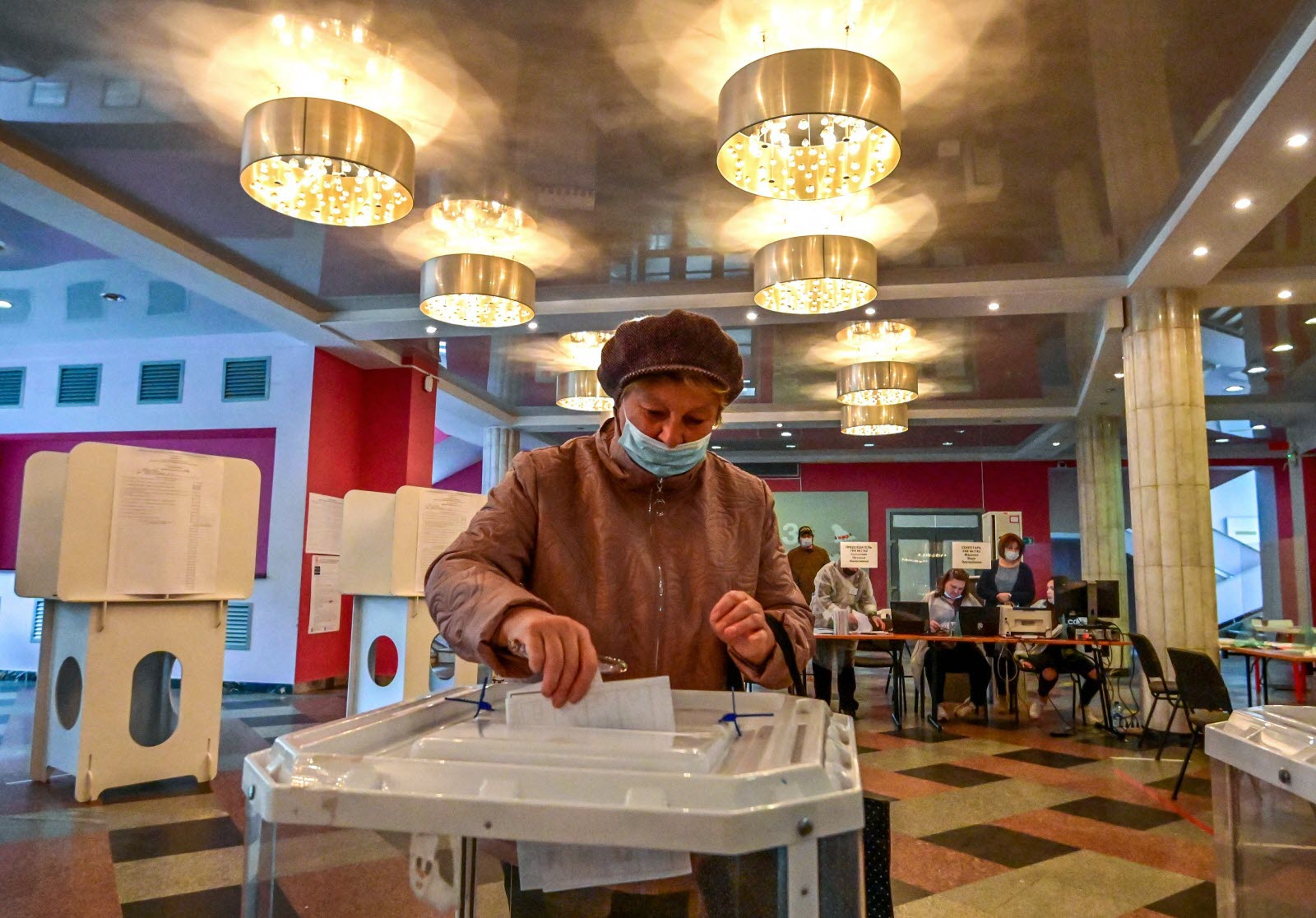 Russie/Elections : Le parti du Kremlin remporte plus des deux-tiers des sièges