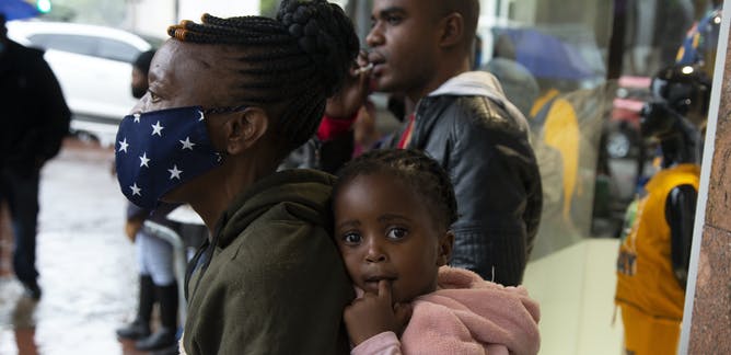 Afrique du Sud: Plus de 100 enfants de moins de 4 ans hospitalisés à cause du variant Omicron