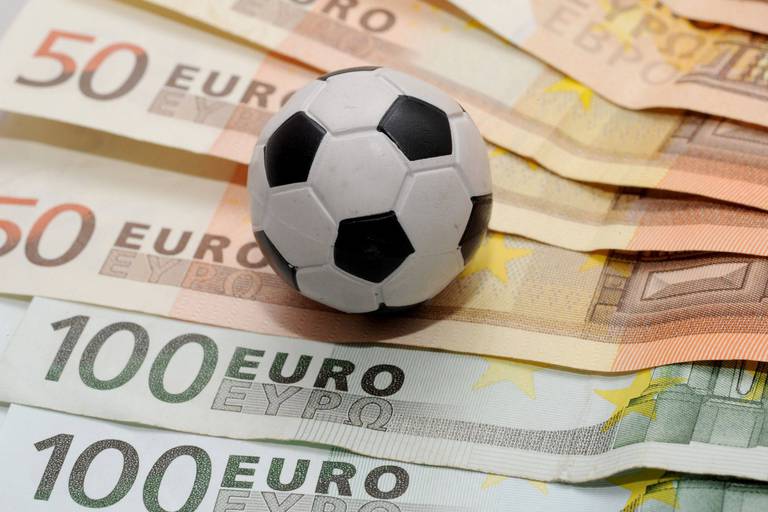 UEFA/Pandémie: 7 milliards d'euros de pertes pour les clubs européens en 2 ans