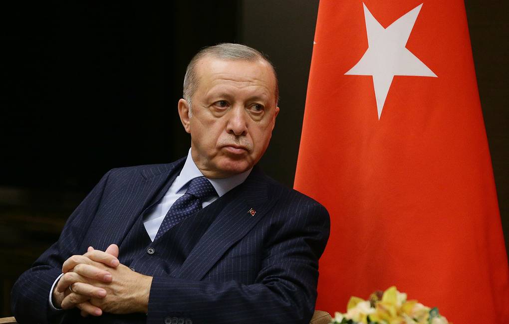 Explosion d'Istanbul: Erdogan dénonce un "vil attentat"