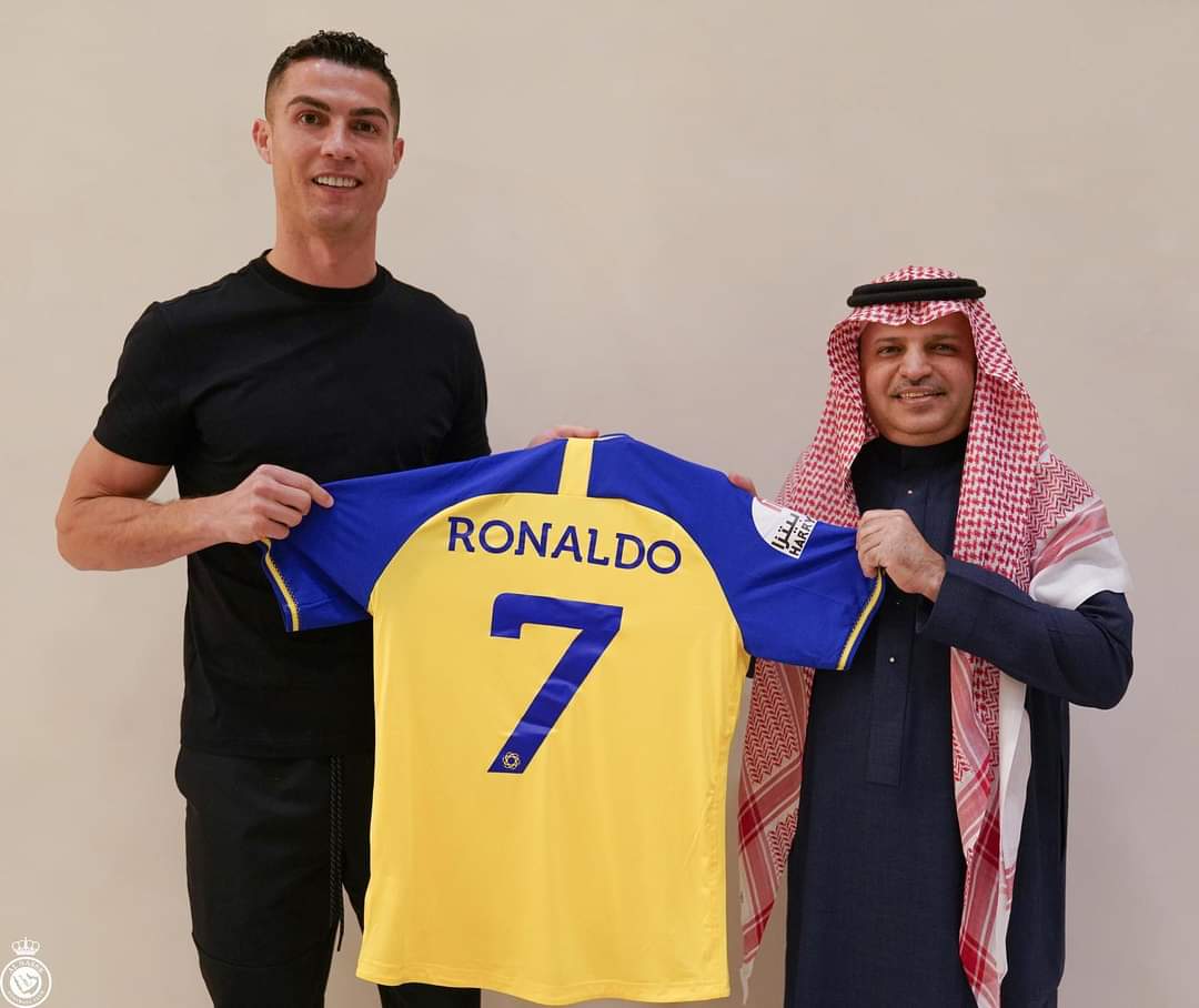 Foot : Ronaldo s'engage avec le club saoudien d'Al-Nassr