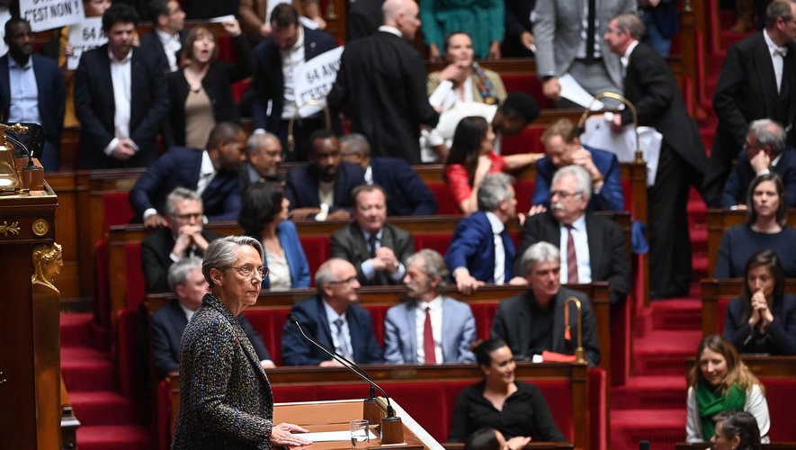 France : Le gouvernement enclenche le 49.3 pour faire passer sa réforme des retraites