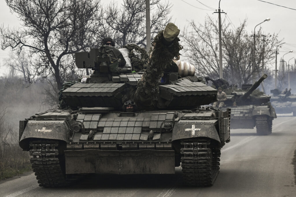 Guerre en Ukraine : Des mercenaires, des blogueurs et des promesses