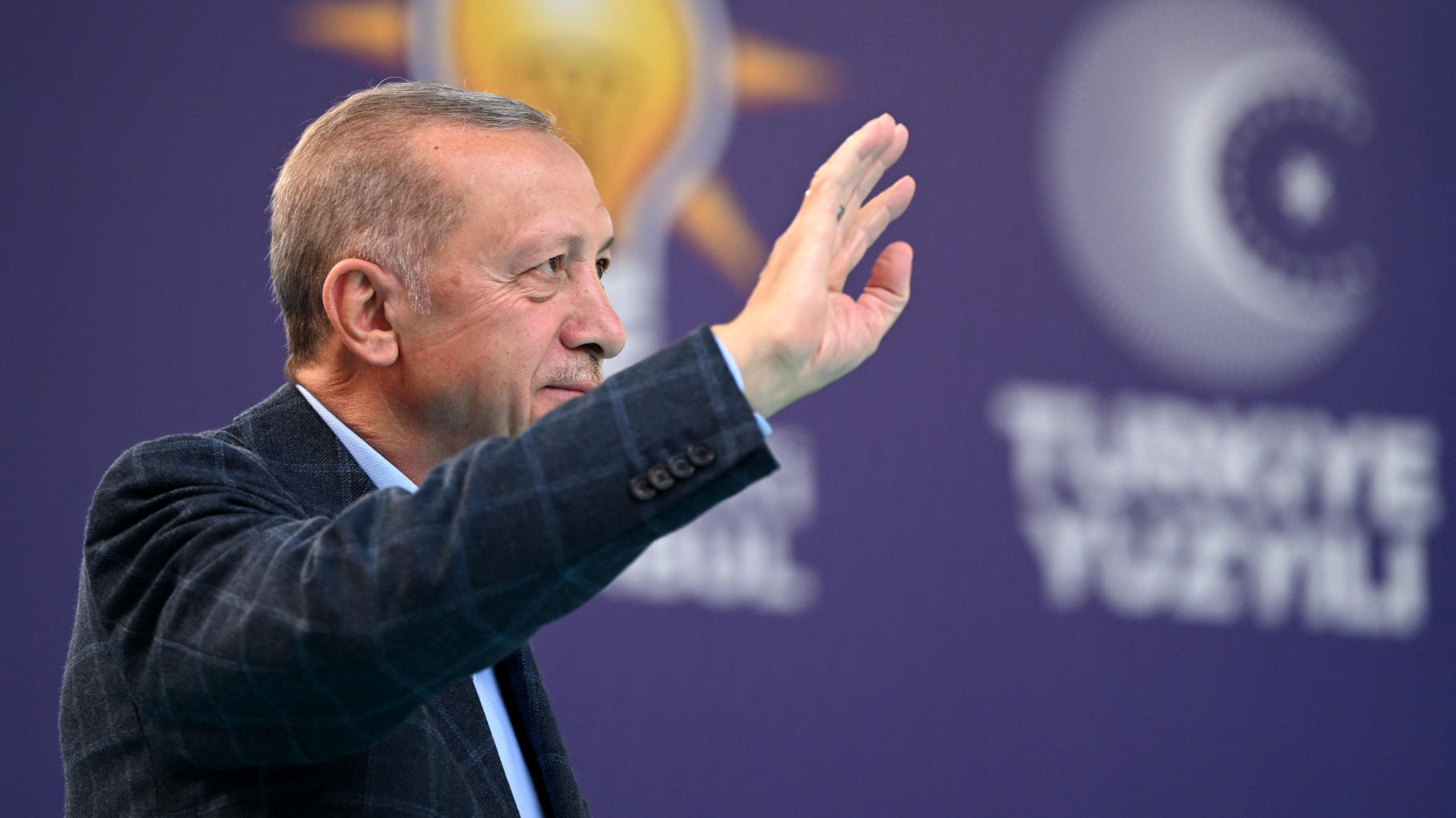 Recep Erdogan rempile à la tête de la Turquie