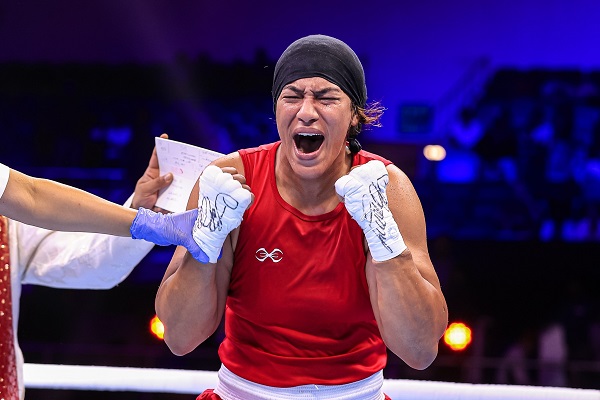 Boxe: Khadija El Mardi qualifiée aux JO de Paris