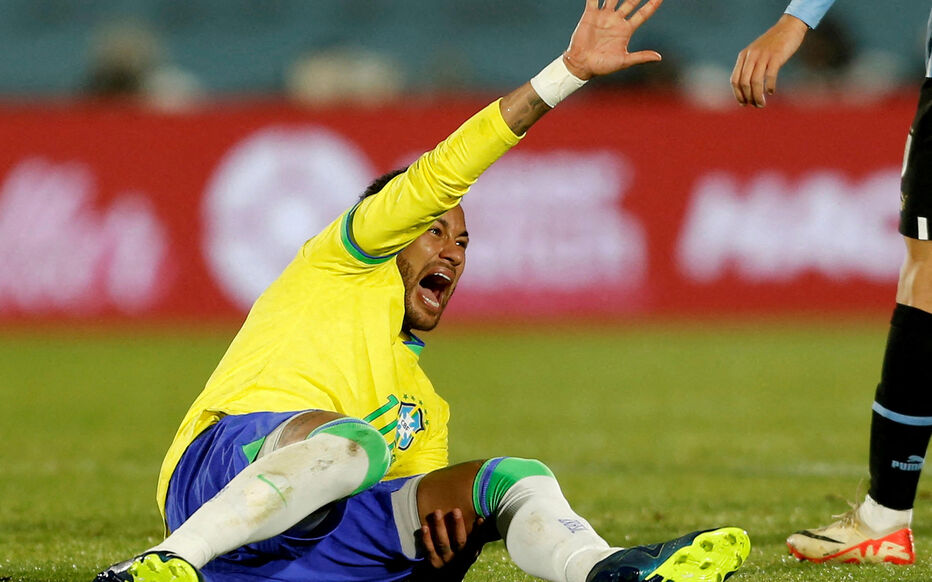Football :  Rupture des ligaments pour Neymar