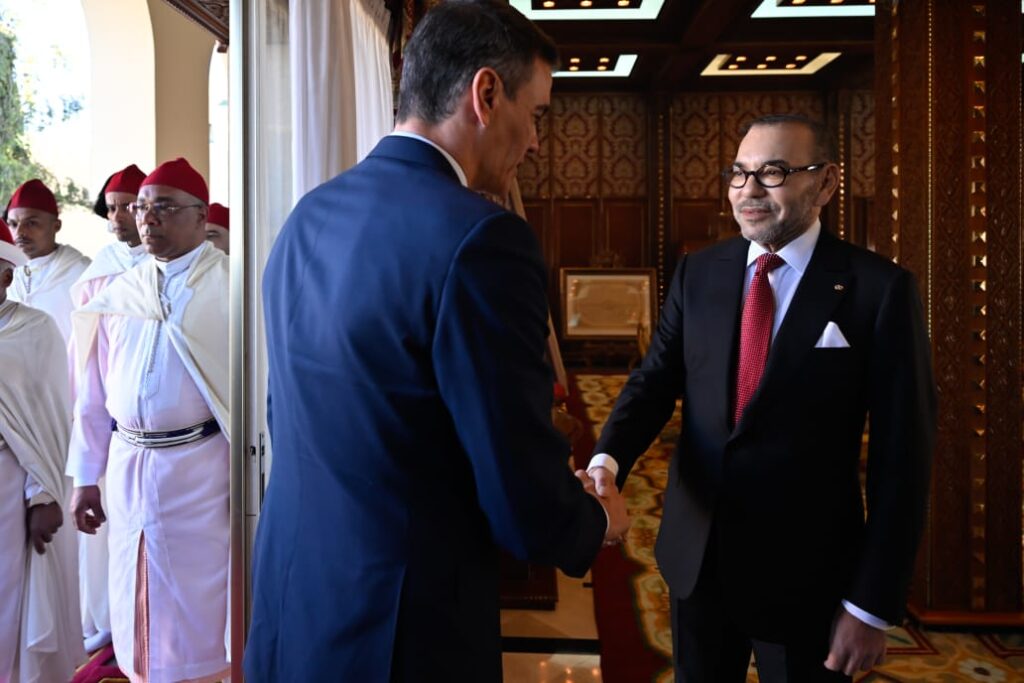 Le Roi Mohammed VI reçoit Pedro Sanchez au Palais royal