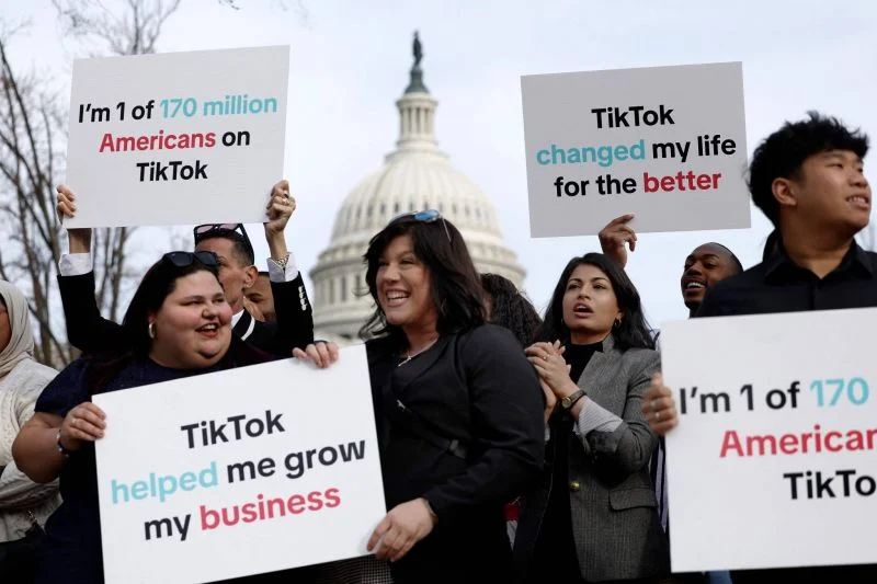 USA : La Chambre des représentants adopte le texte qui menace TikTok d'interdiction