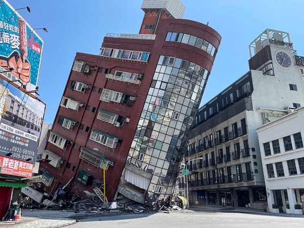 Plus de 1.000 blessés et 9 morts dans un puissant séisme à Taiwan