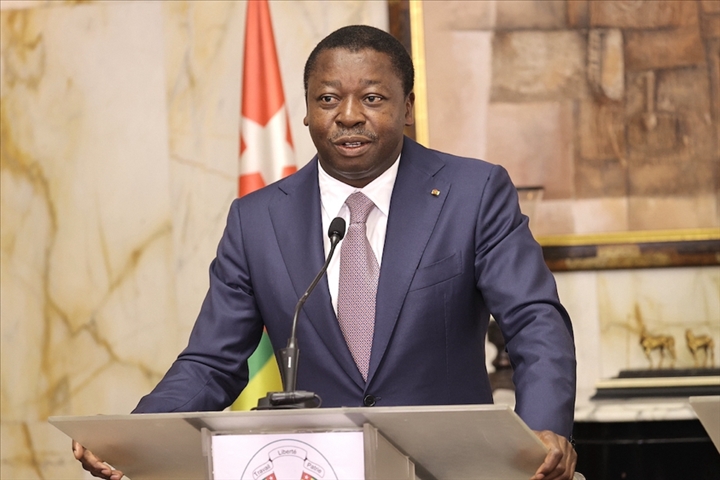 Le Togo adopte une nouvelle Constitution