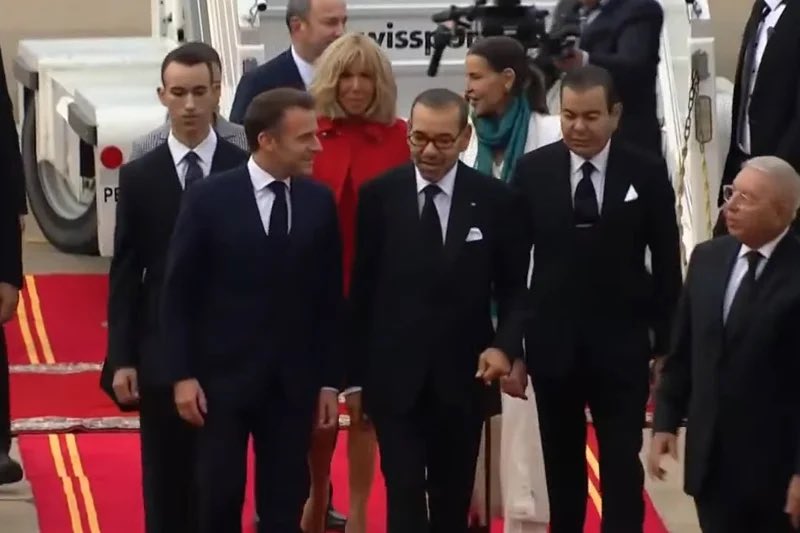 Maroc - France : Emmanuel Macron est arrivé à Rabat