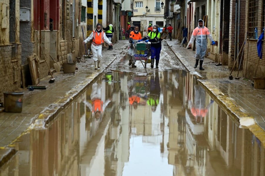 Intempéries en Espagne : Fin de l'alerte rouge dans le sud et l'est du pays