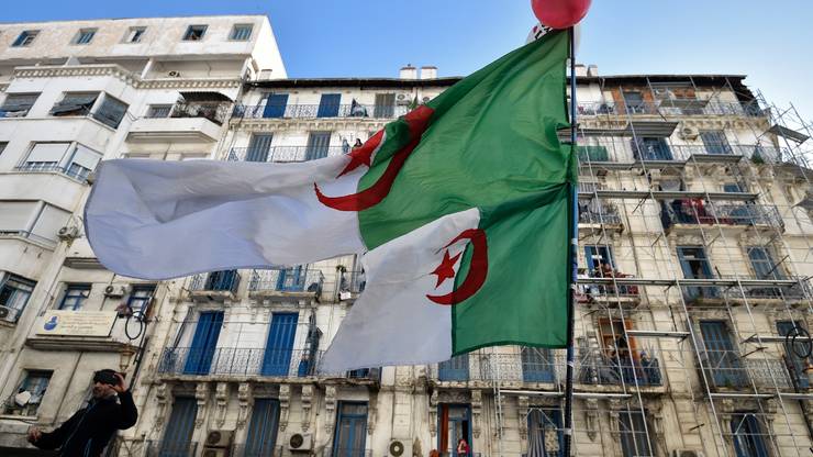 Algérie : Un État au bord du chaos