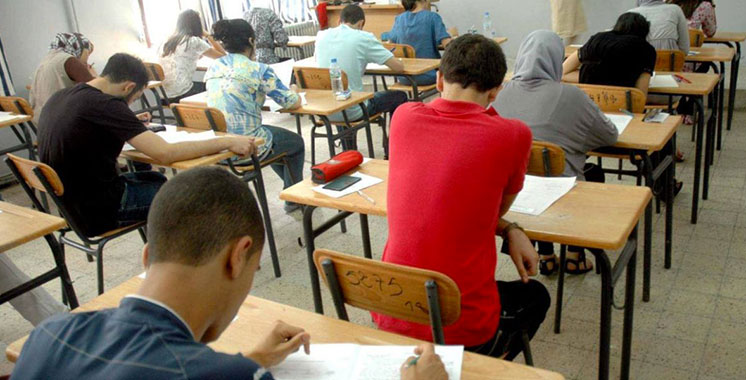 Un suspect interpellé à Al Hoceïma pour fuite des épreuves du baccalauréat via WhatsApp