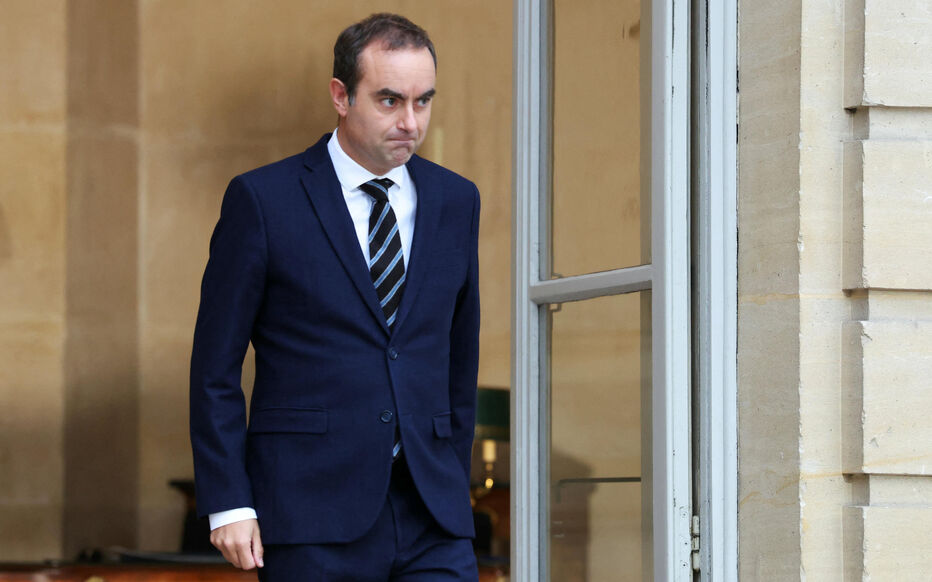 Sébastien Lecornu jette l’éponge après moins d’un mois à Matignon
