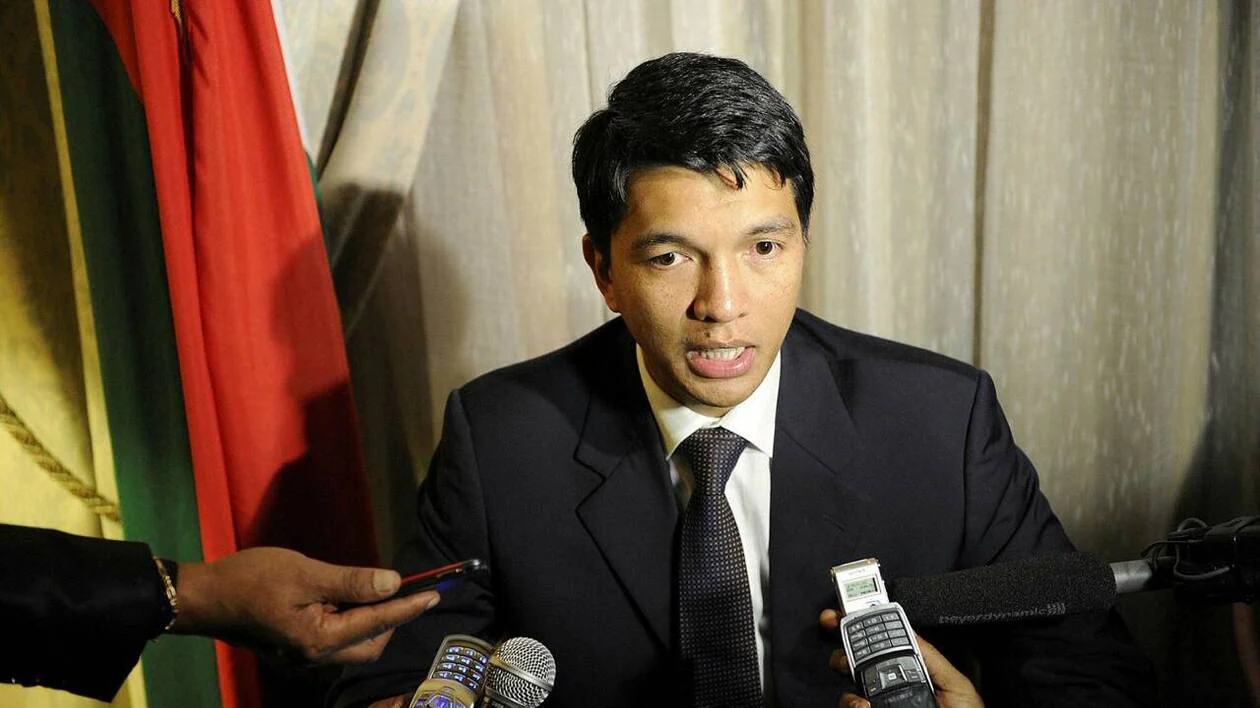 Madagascar : Le président Rajoelina fuit le pays