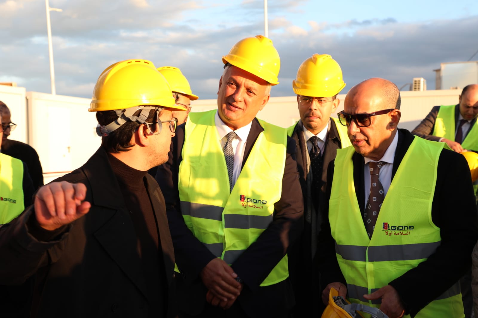 Industrie et investissement : Le ministre Karim Zidane en visite officielle à Logintek