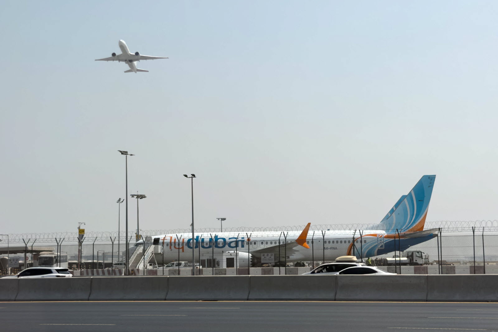 Vol Dubaï-Tel-Aviv : Bagarre, pilote poignardé et chute brutale de l’avion