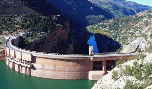 Les barrages ont encore très soif