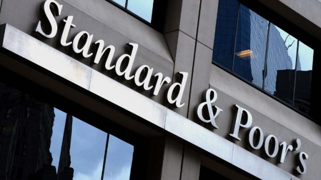 Standard & Poor’s dégrade la note de la BCP